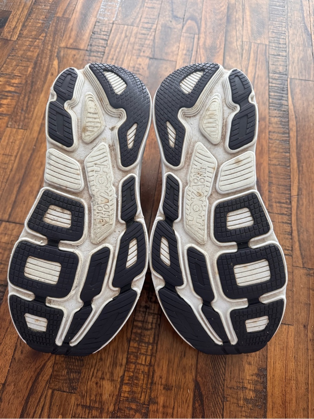 HOKA Bondi 7 Performance Running Sneakers Black Grey and Yellow Sz 11 Mens - Picture 7 of 13